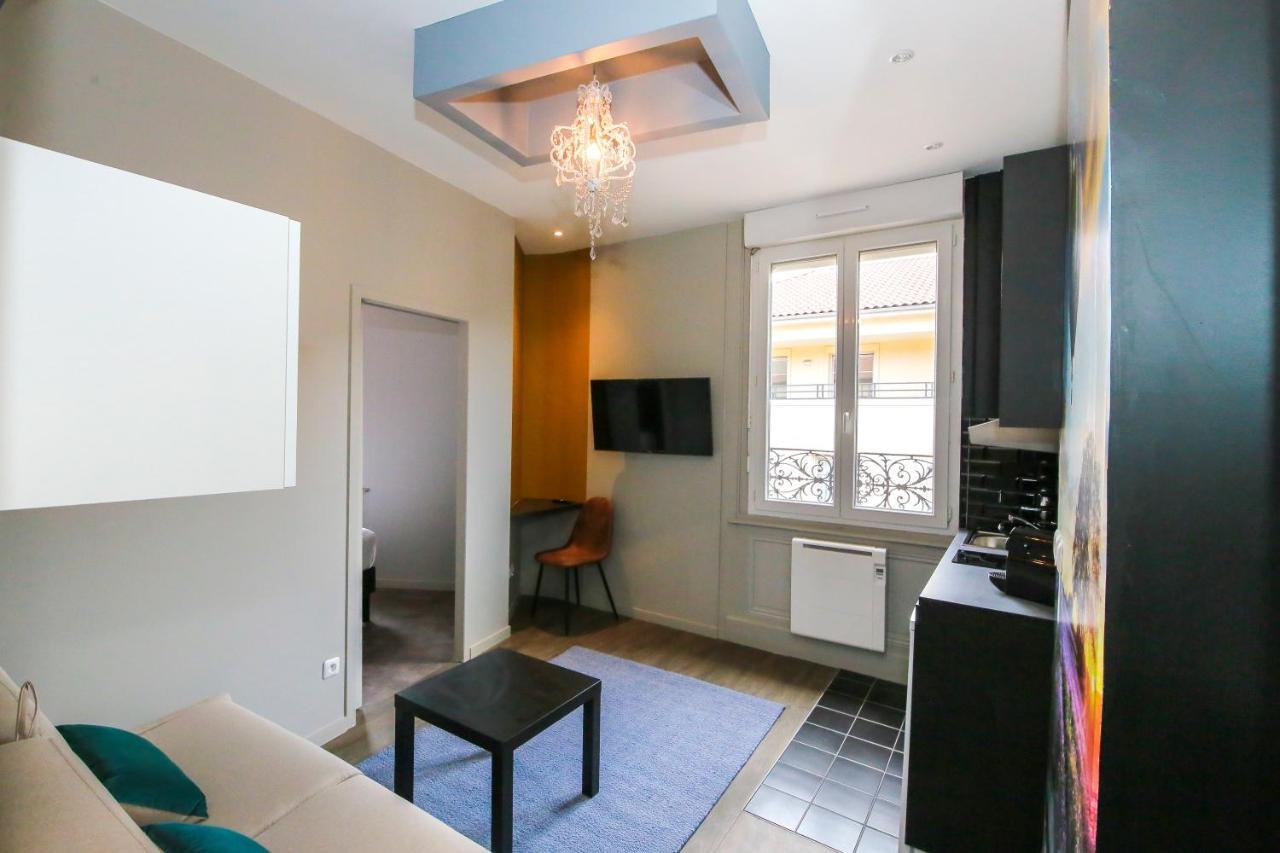 Le Vintage, T2 Hypercentre Chic Et Cosy, Wifi Par Sovalfi Apartment Saint-Etienne  Ngoại thất bức ảnh